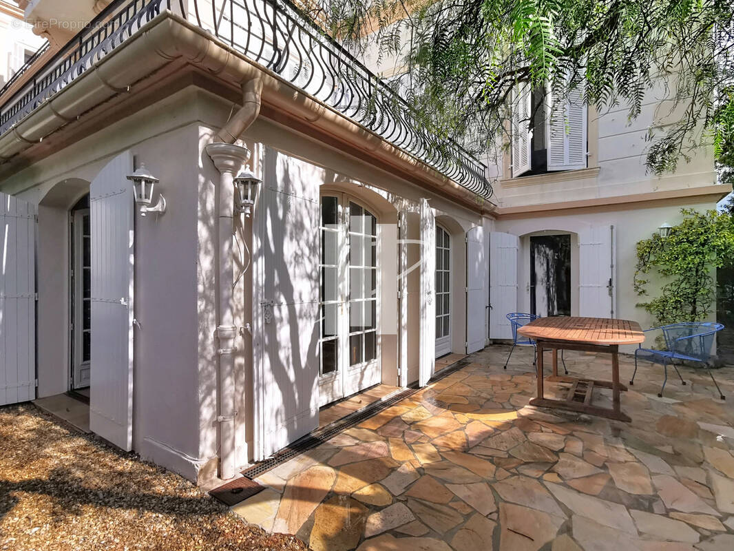 Appartement à SAINT-RAPHAEL
