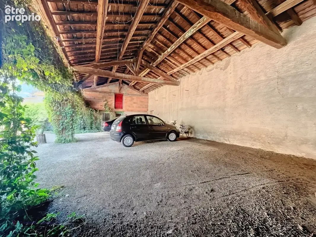 Vente : maison 261m² à chalain le comtal - photo 14