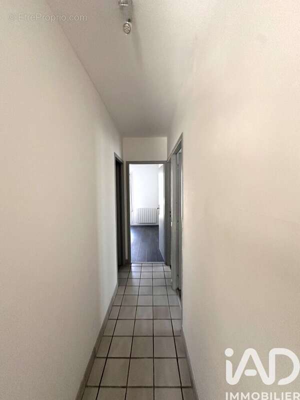 Photo 3 - Maison à MONTENDRE