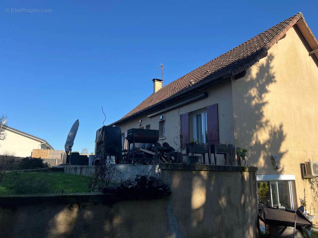 Maison à CHATEAU-L&#039;EVEQUE