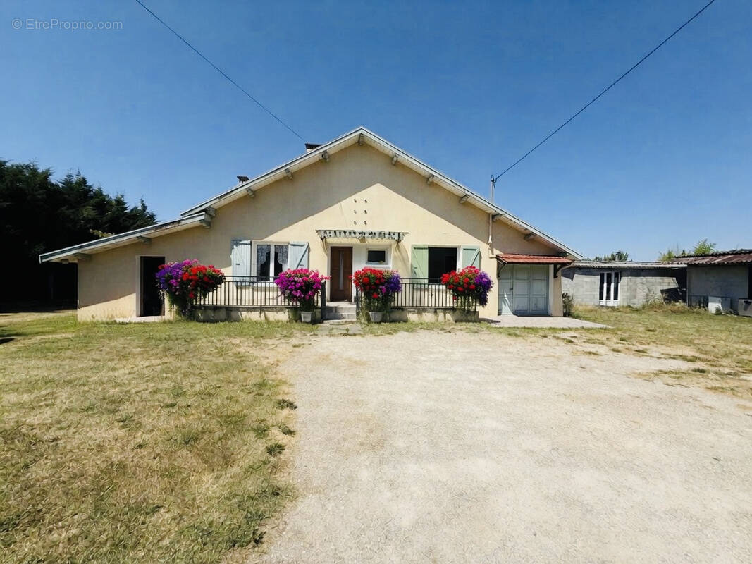 Maison à BEAUREPAIRE