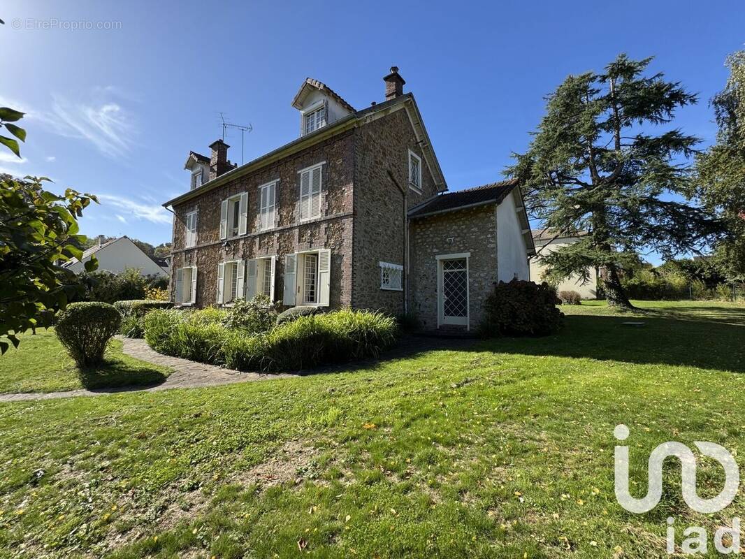 Photo 1 - Maison à VAUHALLAN