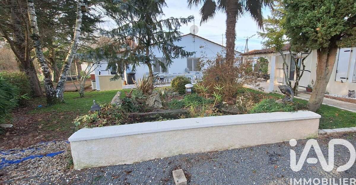 Photo 2 - Maison à SEMOUSSAC