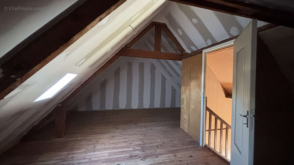 Maison à LE RELECQ-KERHUON