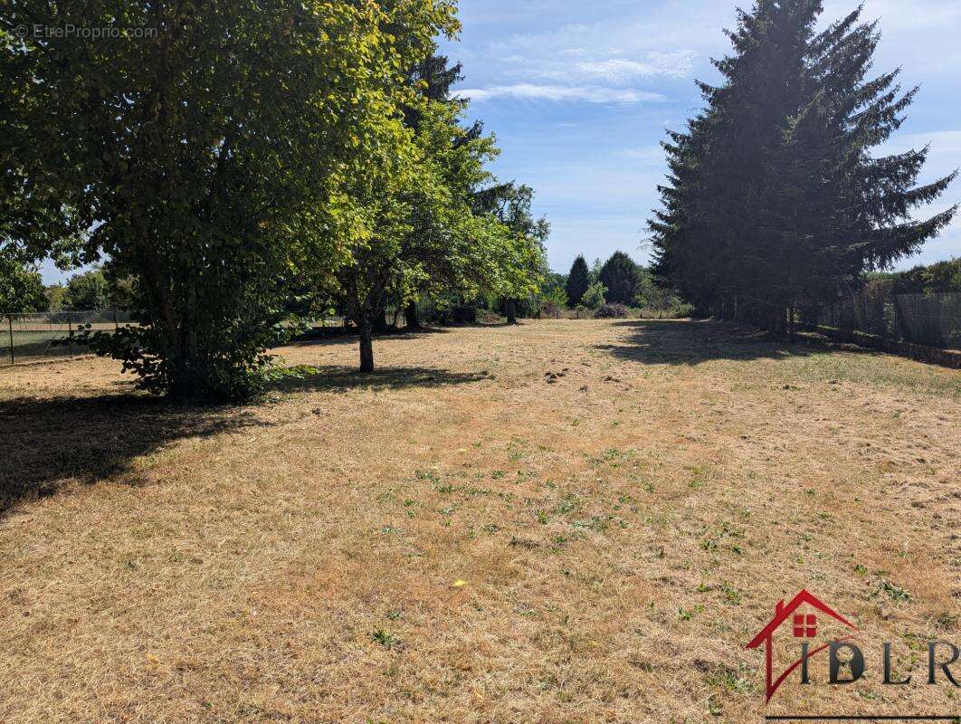 Maison à GRAY-LA-VILLE