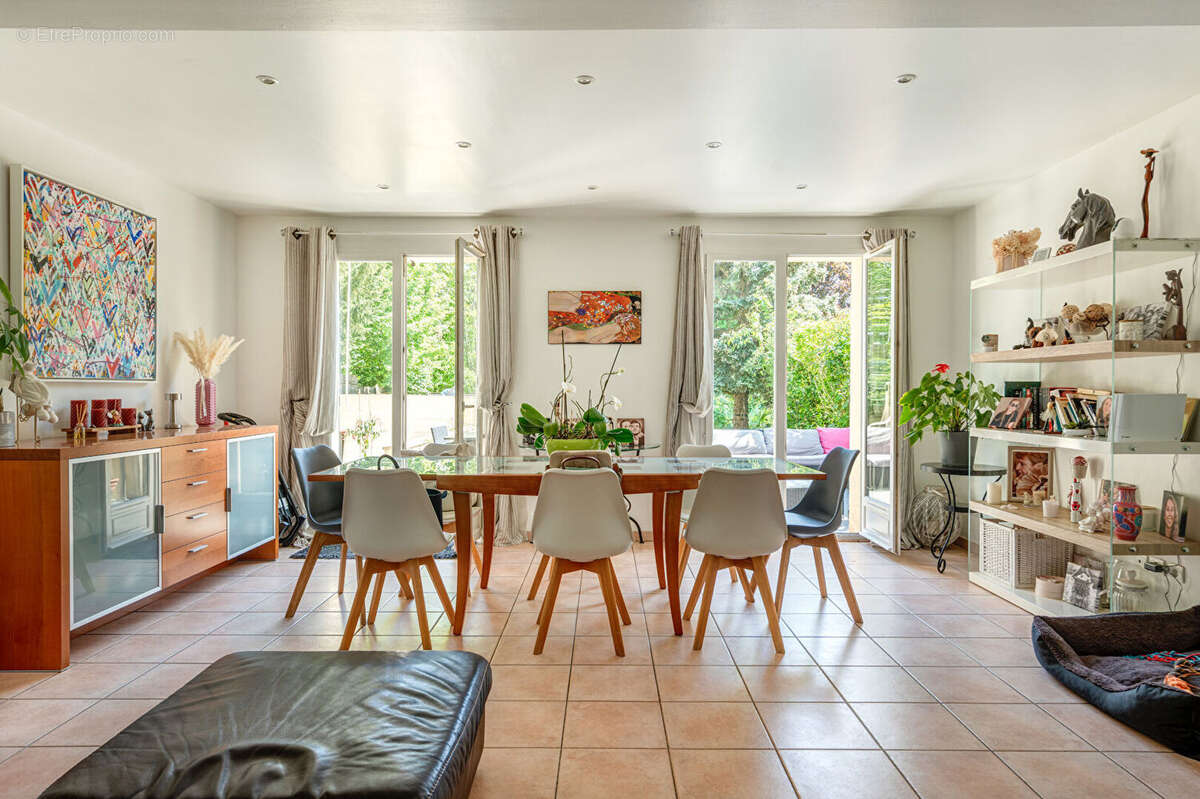 Maison à MAISONS-LAFFITTE