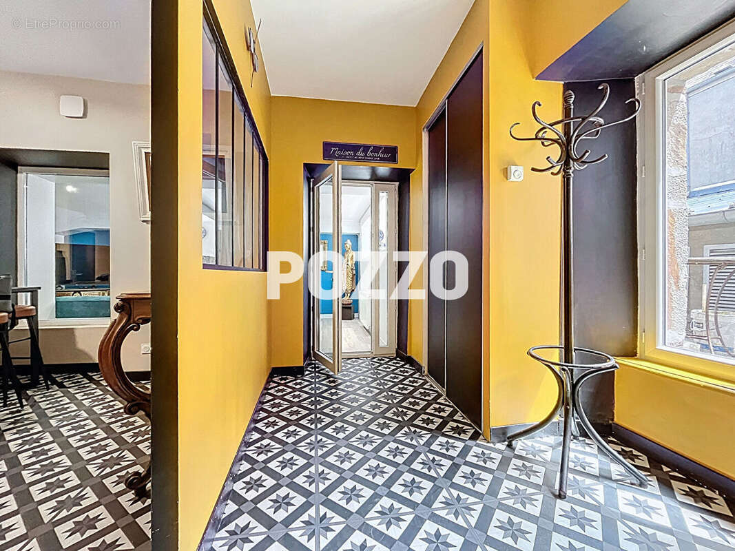 Immeuble en centre bourg de Gavray Sur Sienne (50450) - photo 5