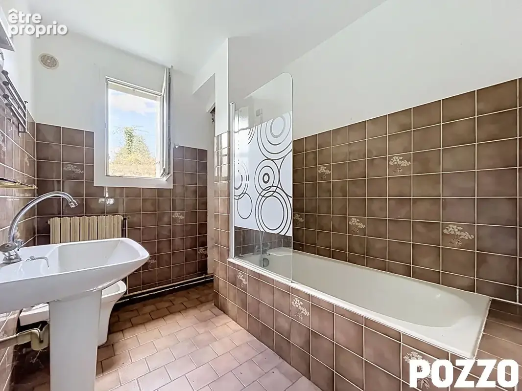 Maison à Saint-Nicolas-Des-Bois  - 5 pièce(s) 105 m2 - photo 8