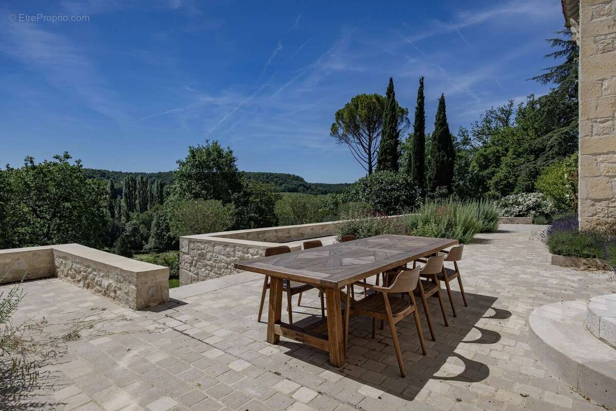 Maison à MONTCUQ