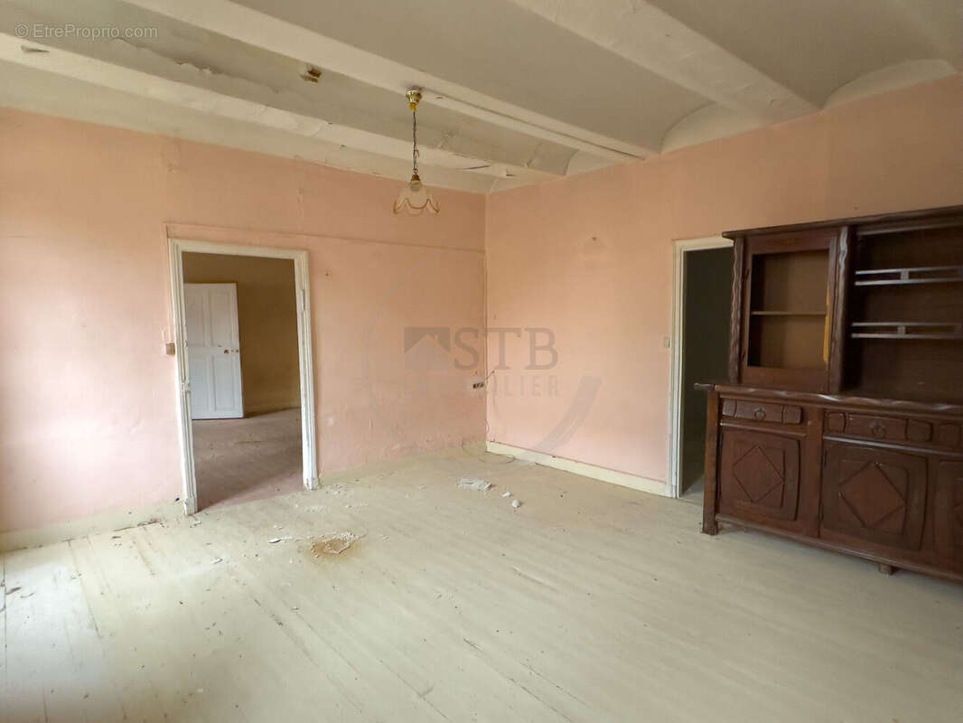 Maison à LARGENTIERE