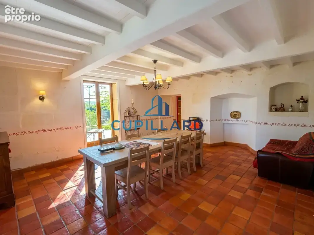 Maison de maître de 270m2 - Saint-Jean-Saint-Maurice - 3 hectares de terrain - piscine - Dépendances - photo 9
