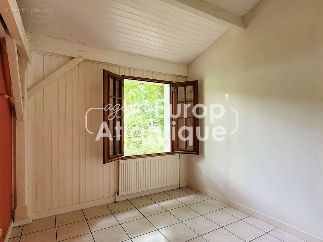 Maison à LES MATHES