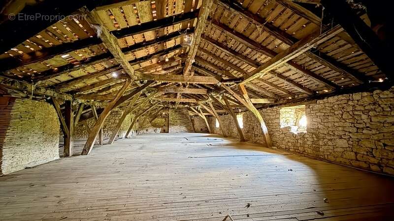 Propriété à vendre 3 pièces Maison 132 m2 avec 40 m2 de garage et grange de 210 m2 BOURNEL (47) - photo 29
