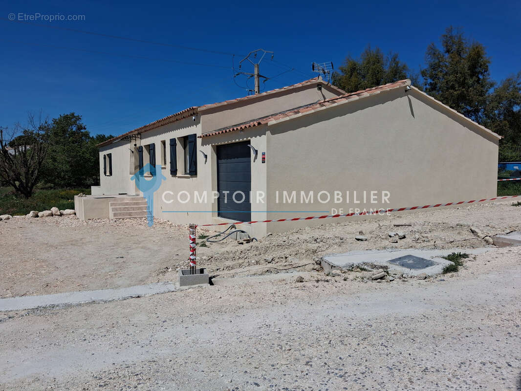 Maison à SAINT-SATURNIN-LES-APT