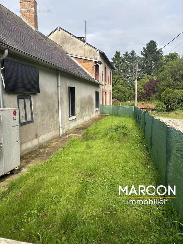 Maison à LE GRAND-BOURG