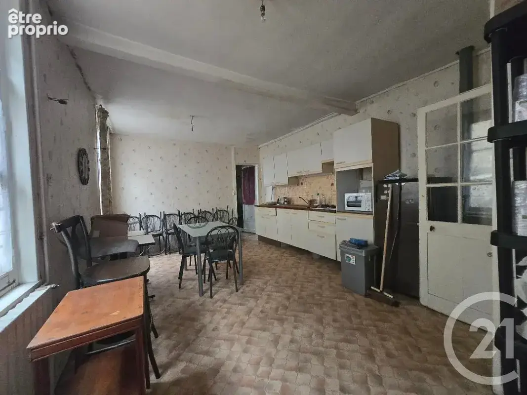Appartement 146 m² à Villers-En-Ouche  - photo 7