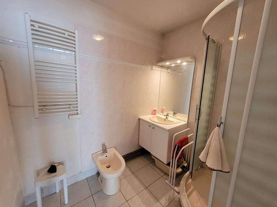 Appartement à PARIS-12E