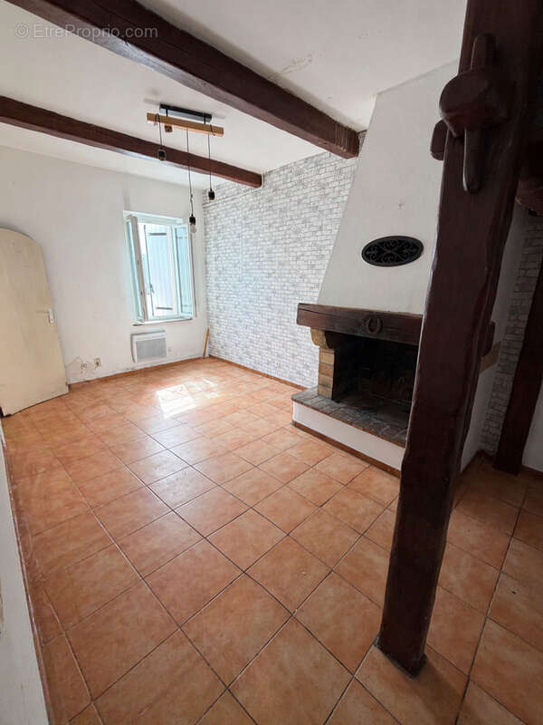 Appartement 70 m² à Saintes-Maries-De-La-Mer  - photo 3