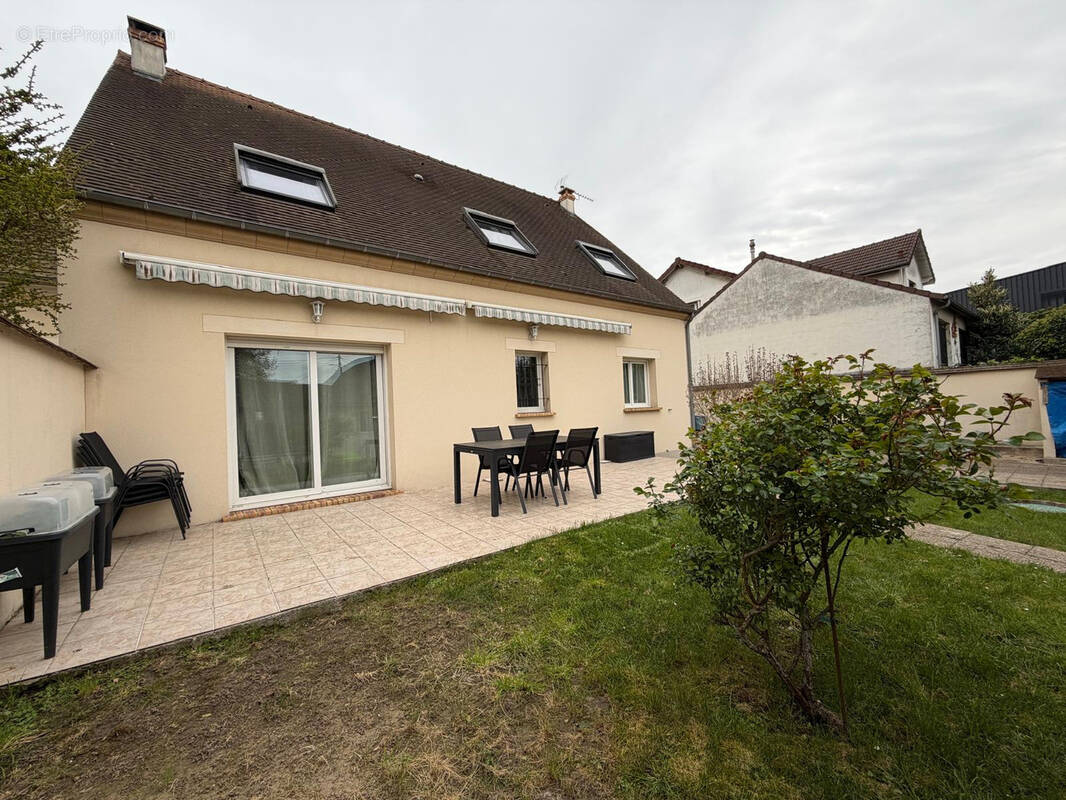 Maison à MITRY-MORY