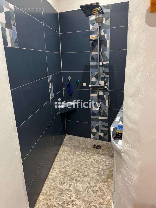 Maison 240 m² à Martigues  - photo 14