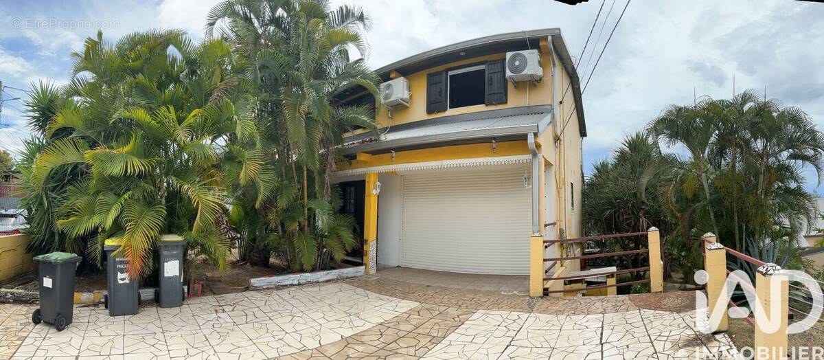 Photo 1 - Maison à SAINT-JOSEPH