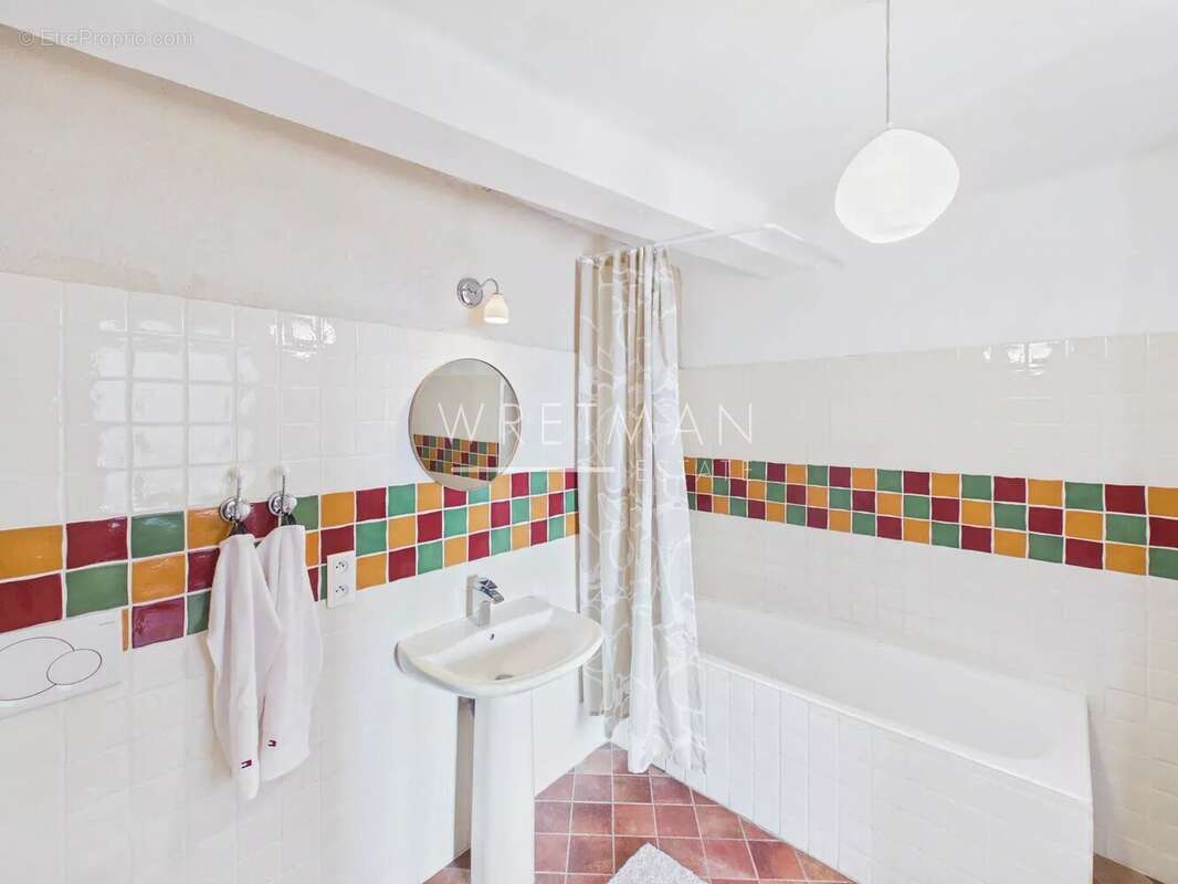 Appartement à MONTAUROUX