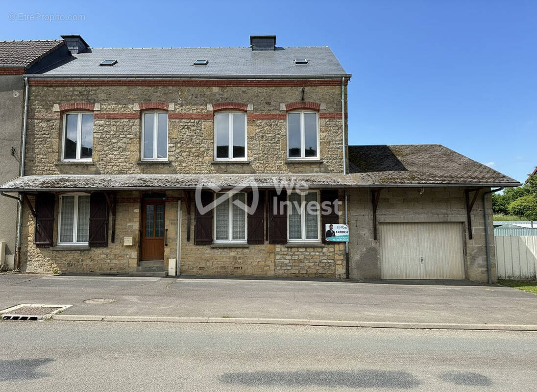 Maison à TREMBLOIS-LES-CARIGNAN