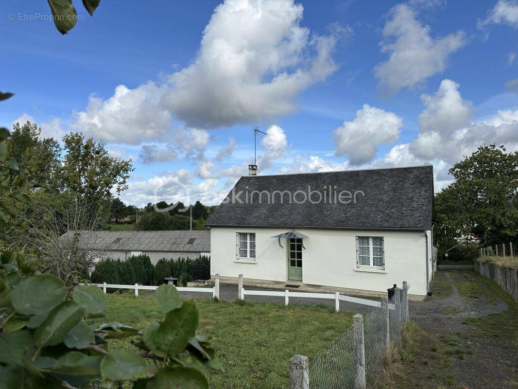 Maison à NOTRE-DAME-DU-TOUCHET