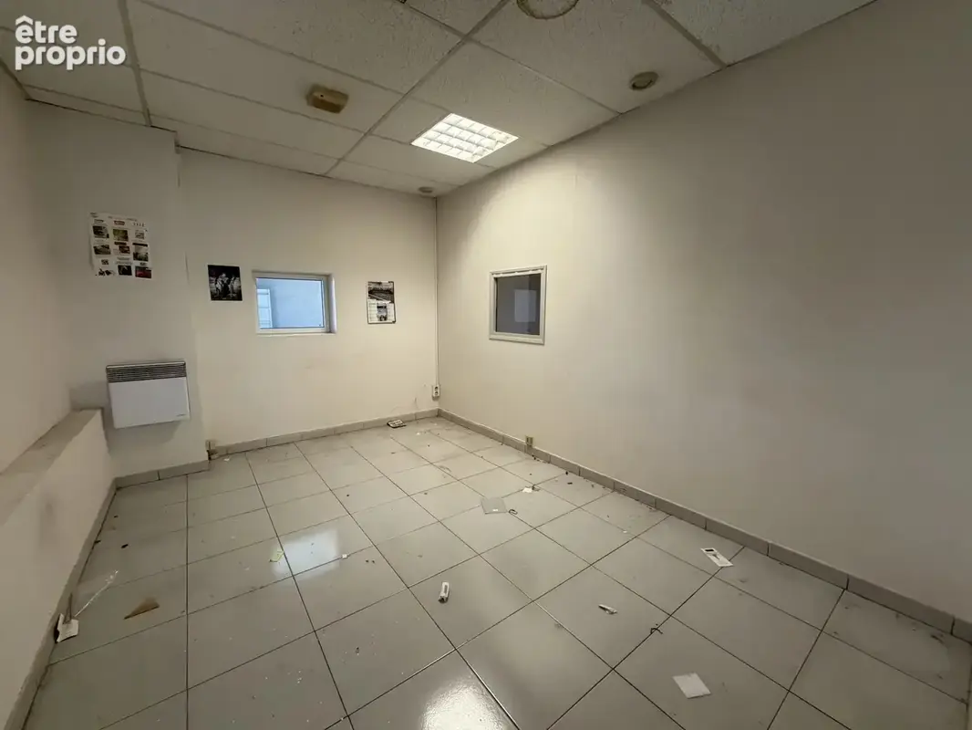 Castres local commercial - photo 3
