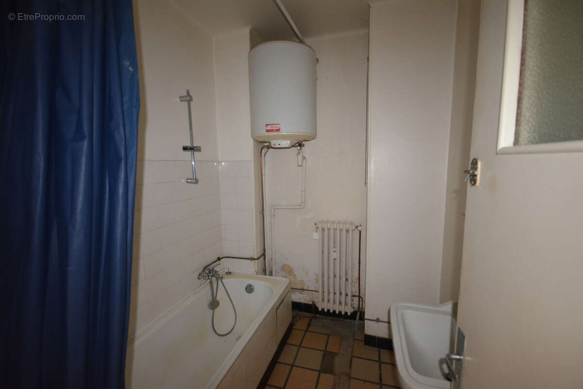 Appartement T4 de 96 m² avec beaux volumes – Quartier prisé proche centre-ville ALBERTVILLE (73) - photo 10