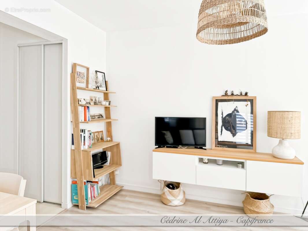 Appartement à vendre 2 pièces de 35m2 au 1er étage avec ascenseur, loggia, parking et local à vélos - photo 5