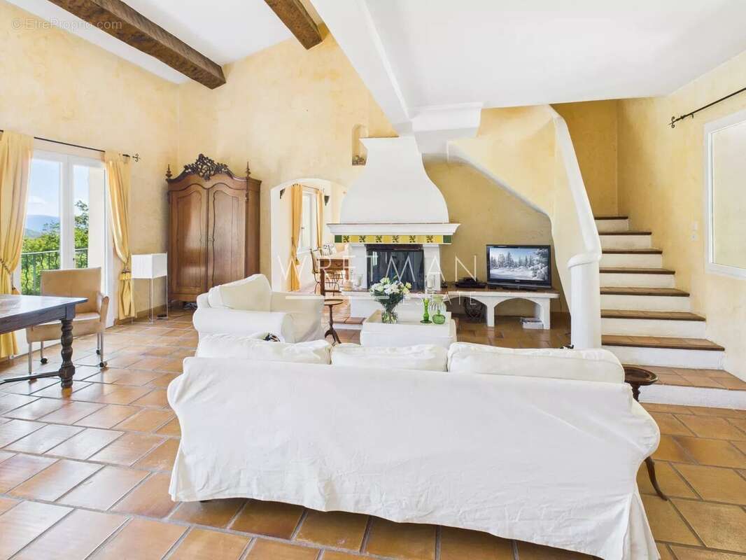 Maison à LE CANNET-DES-MAURES