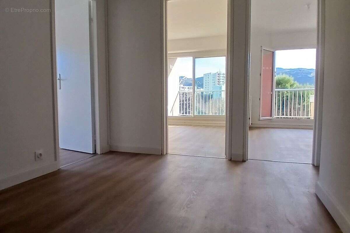 Appartement à MARSEILLE-11E