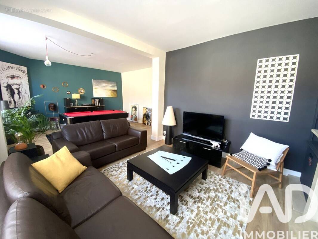 Photo 1 - Maison à ENNETIERES-EN-WEPPES