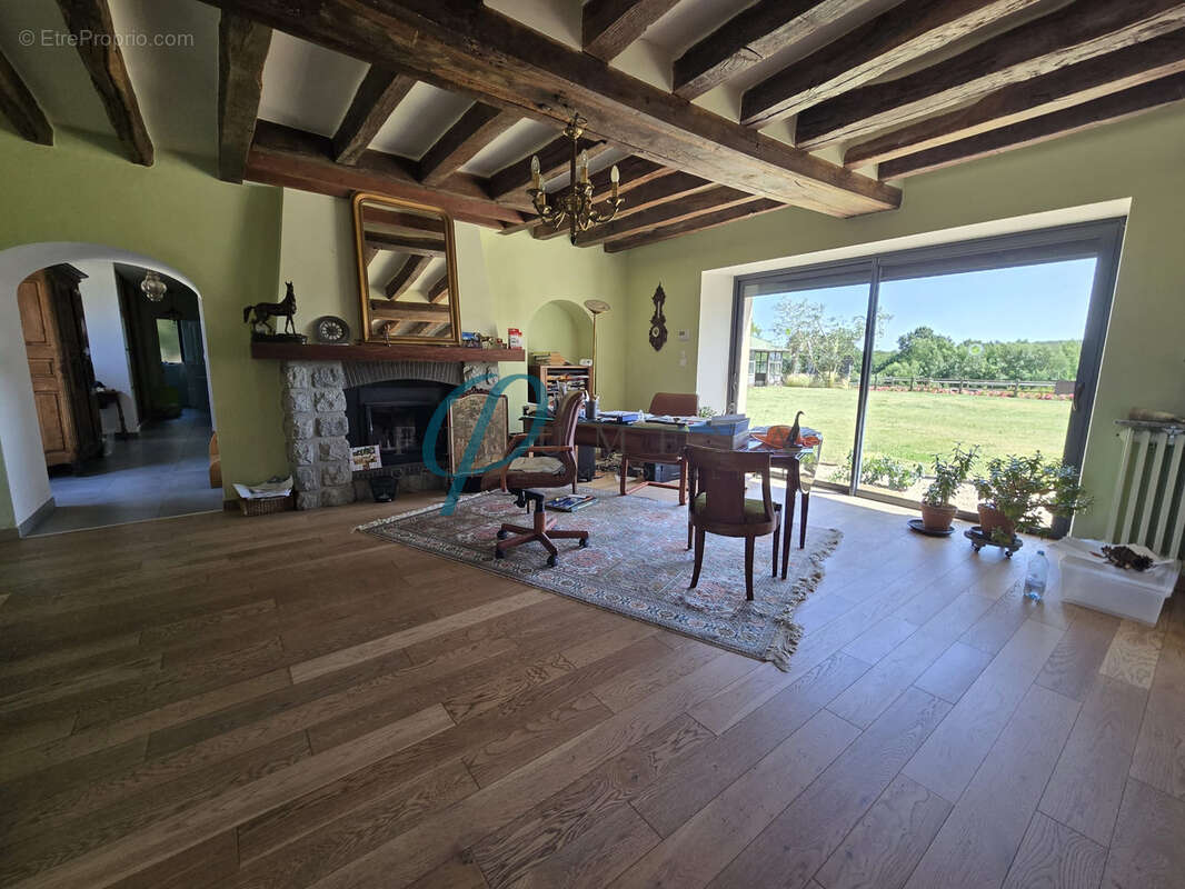Propriété équestre dans un cadre exceptionnel - photo 4