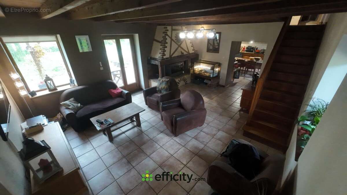 Maison à CHATILLON-SUR-CHALARONNE