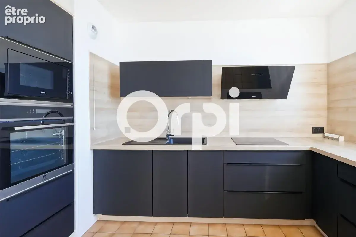 Magnifique appartement T4 de 115m2 avec vue mer et garage individuel à Malo-Les-Bains (59240) - photo 2