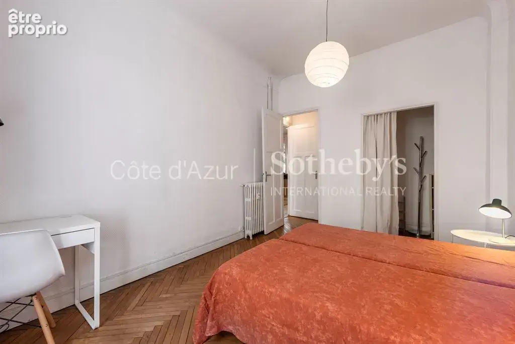 Nice Gambetta – Appartement 3 Pièces Rénové avec Charme, style Art Déco et Calme - photo 10
