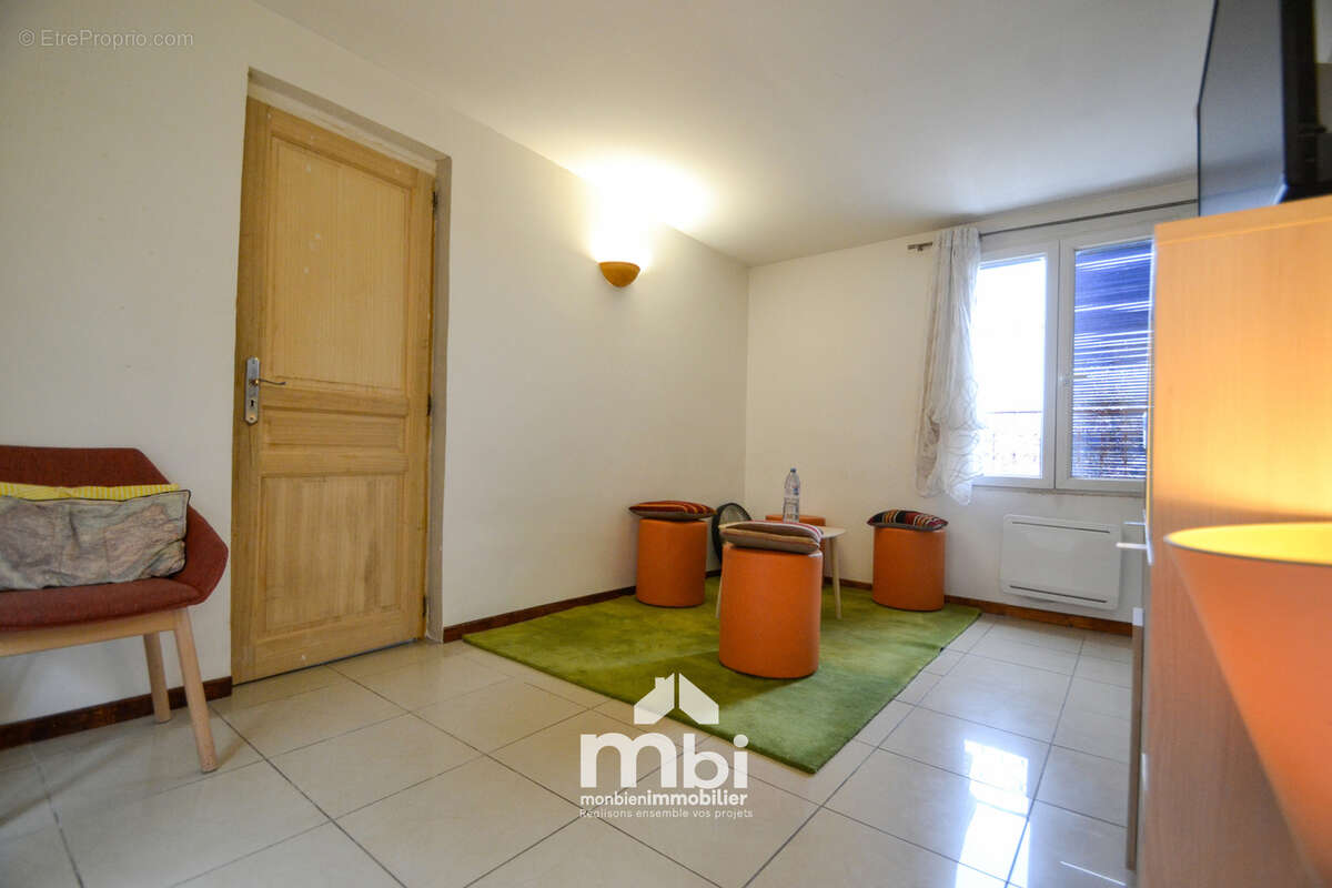 Maison à MARLY-LA-VILLE