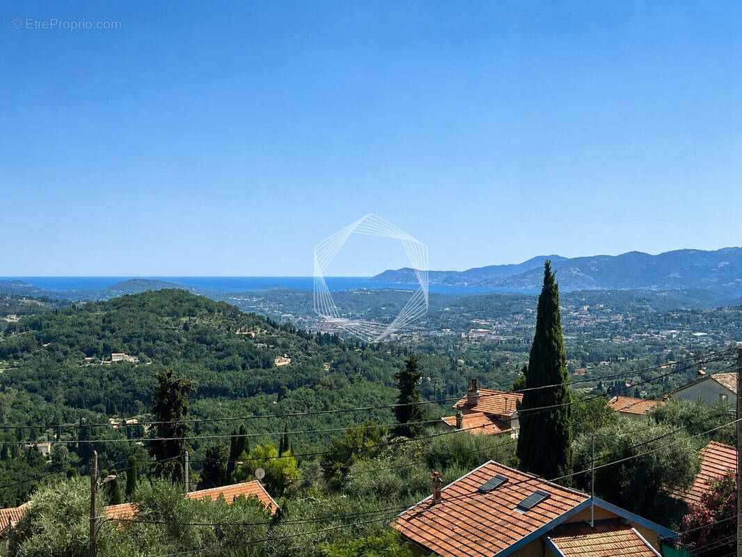  Vue magnifique - Maison à GRASSE