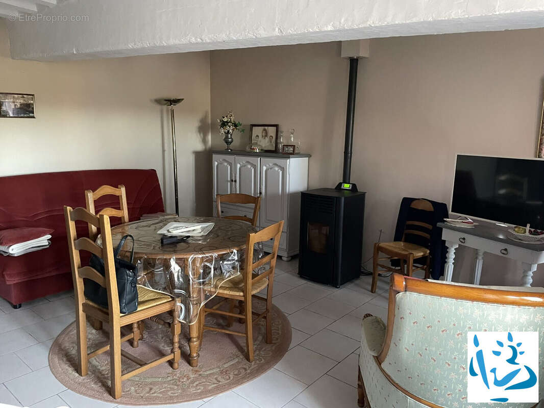 Maison à PERVENCHERES