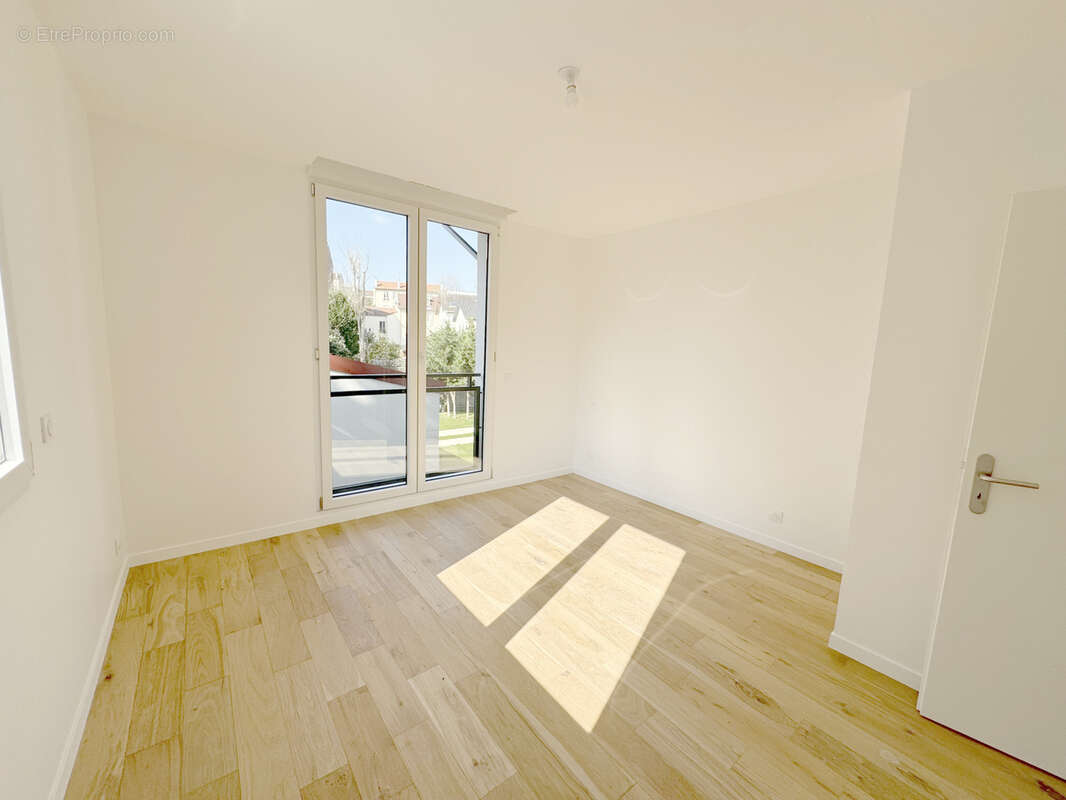 Appartement à LE PERREUX-SUR-MARNE