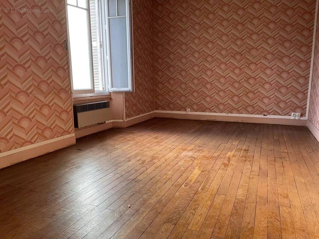 Maison à VILLEDIEU-SUR-INDRE