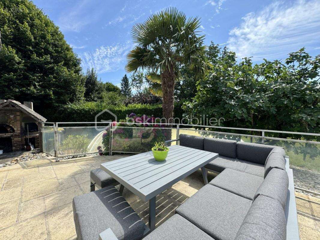 Maison à LA SAUSSAYE