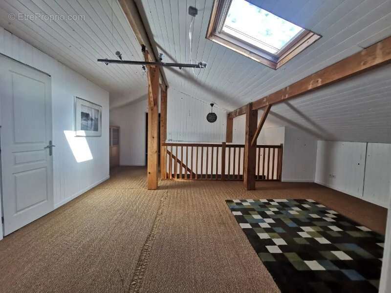 Maison à DREMIL-LAFAGE