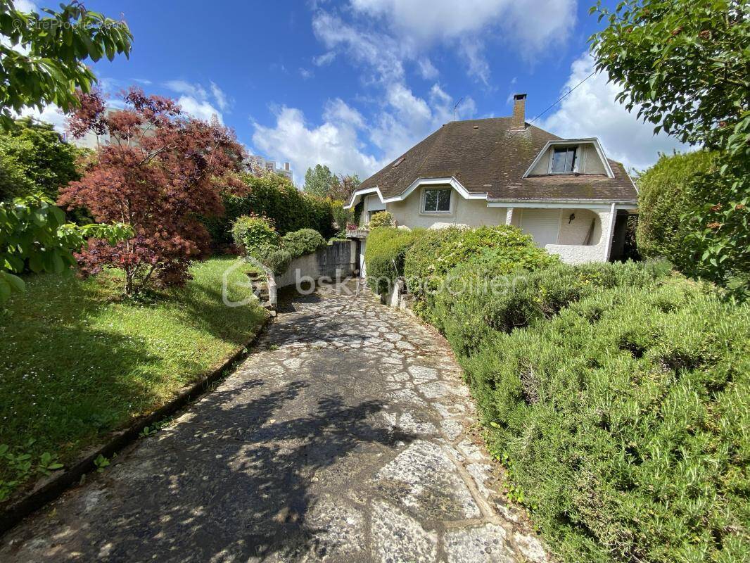 Maison à MAINVILLIERS