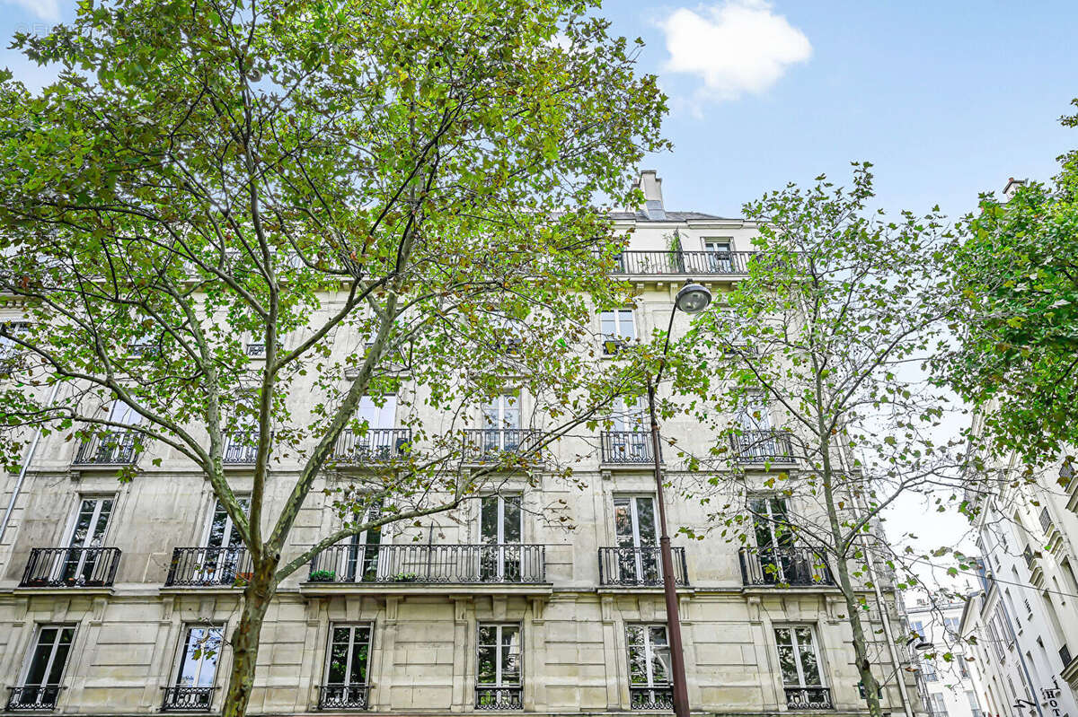 Appartement à PARIS-11E