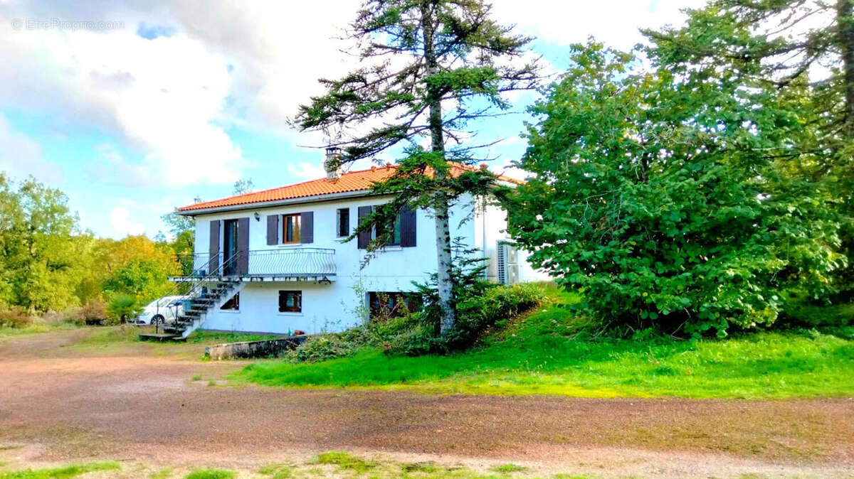 OVERVIEW - Maison à LONNES