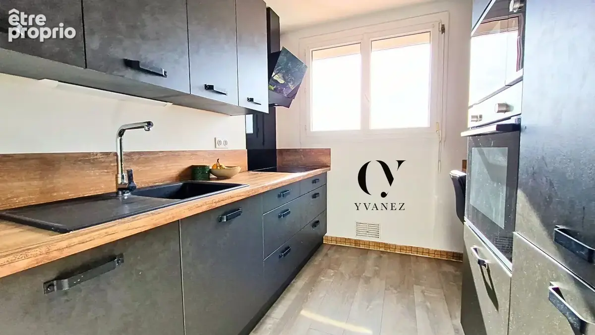 Appartement grand Type 3 rénové de 71 m2, traversant et lumineux, vue dégagée, situé quartier Sainte-Thérèse à - photo 7