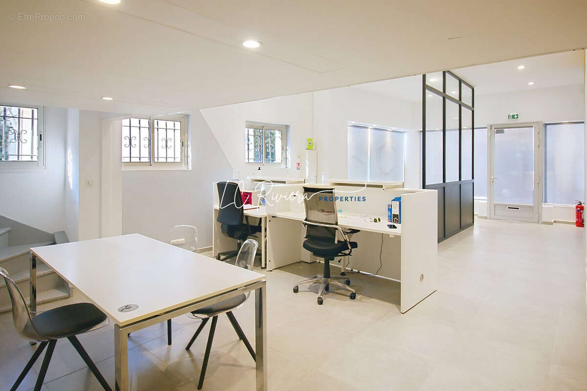 Commerce à SAINT-RAPHAEL